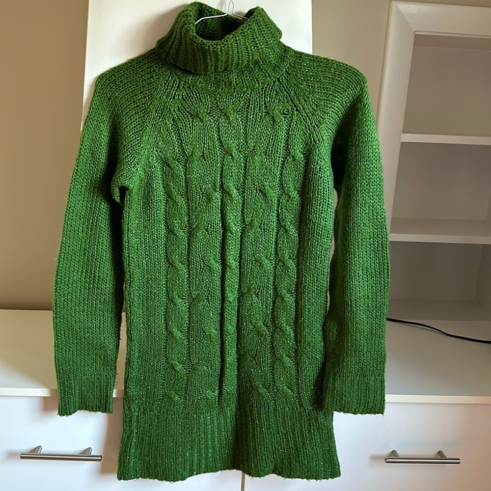 Stradivarius Christmas Green Shiny Turtleneck Sweater in Women’s Medium